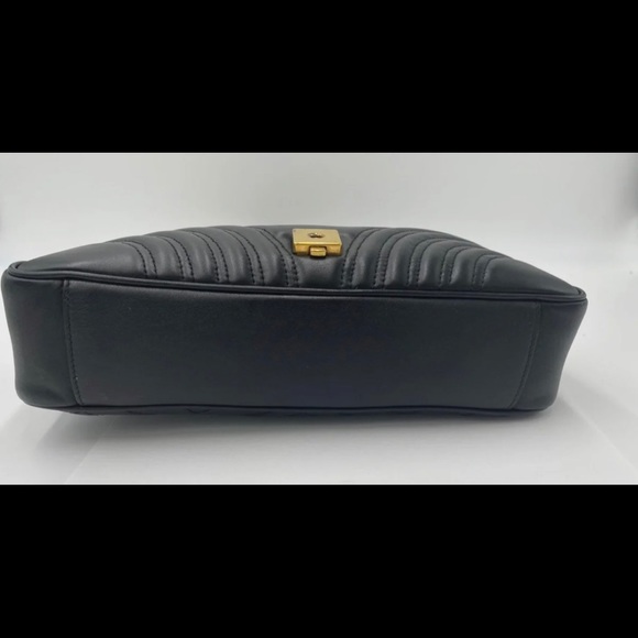Sold on another site Gucci Marmont Matelasse medium black bag/crossbody - Picture 13 of 15